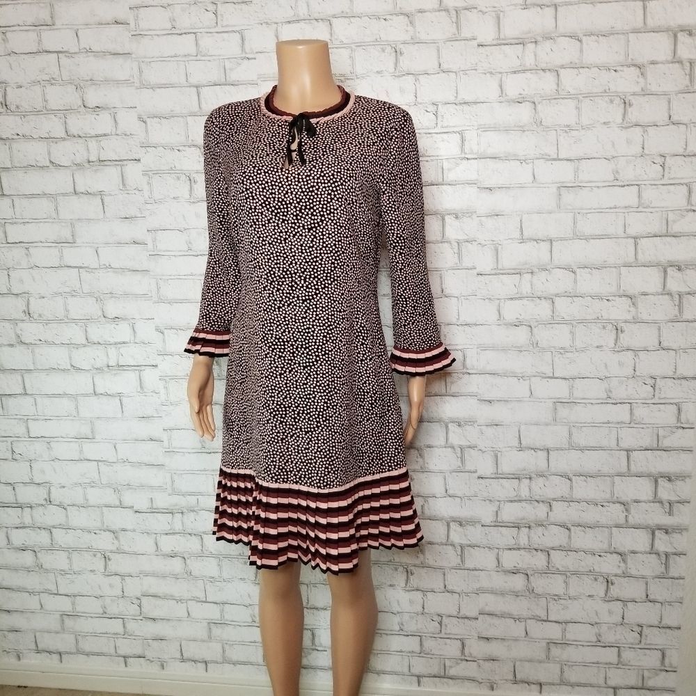 Lara Pleat Detail Dress - Chalky Pink Cluster Spot